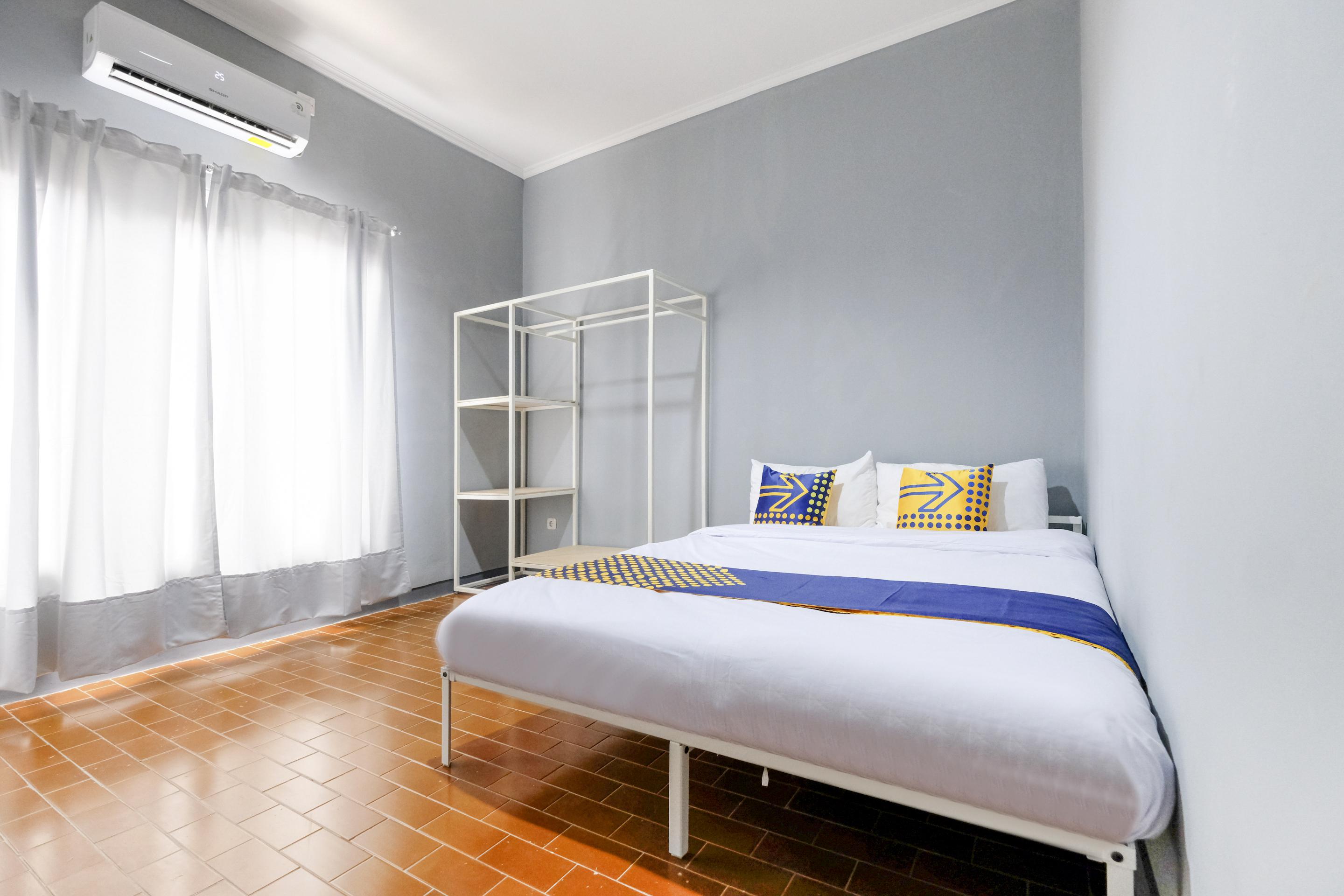 Spot On 2281 Omajo Hotel Semarang Exterior photo